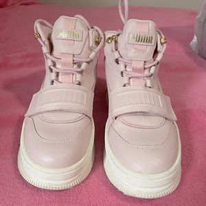 Platform Puma sneakers